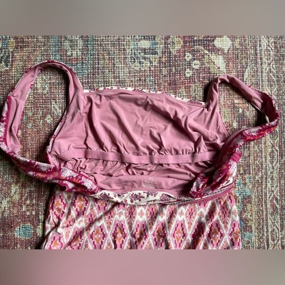 Women’s Faherty Gracie Large Pink and White Patterned One Piece Swimsuit - Picture 8 of 10